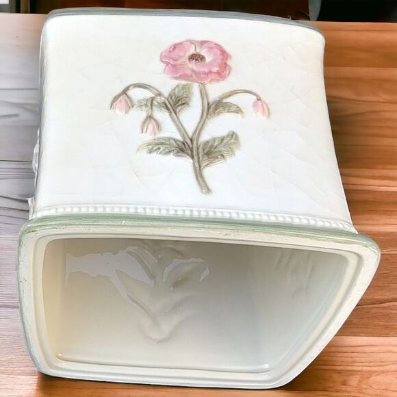 Croscill Crackle Glaze Raised Flowers Veronica Bath Ceramic Tissue Box Cover - Picture 10 of 11